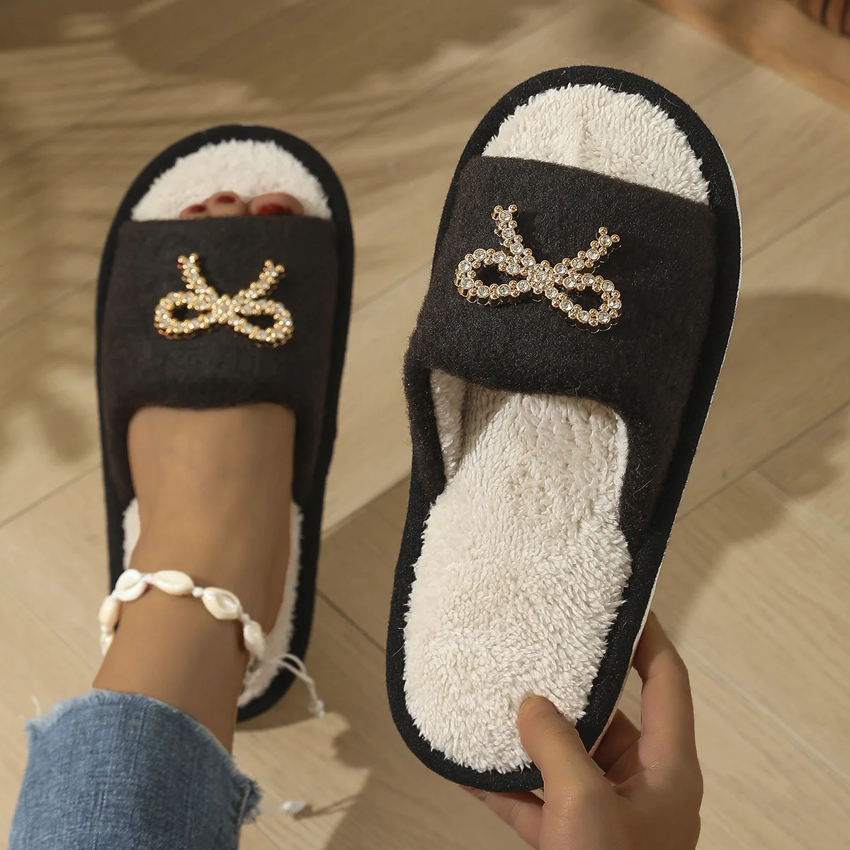 Casual Plush Slippers for Women's Home Flat Shoes Fashion Design Spring and Autumn Thick Soled Shoes Elegant Open Toed Shoes