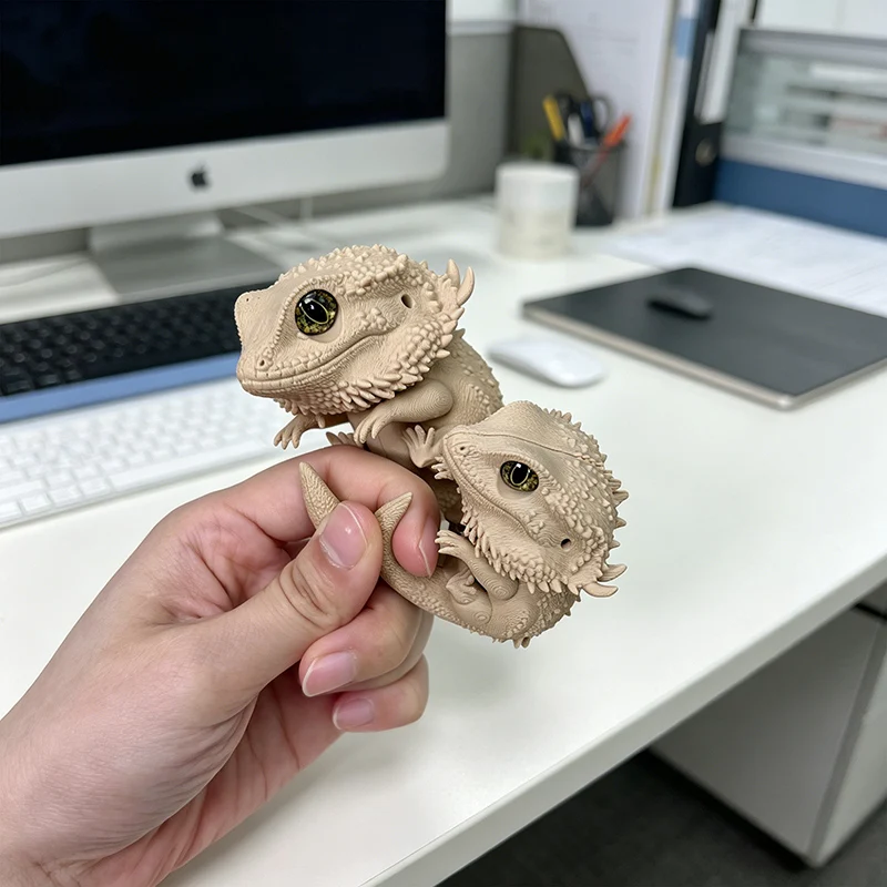 3D Printed Animal Figurine Desk Ornament Bearded Dragon Finger Lizard Toy Stress Relief Fidget Toy Gift