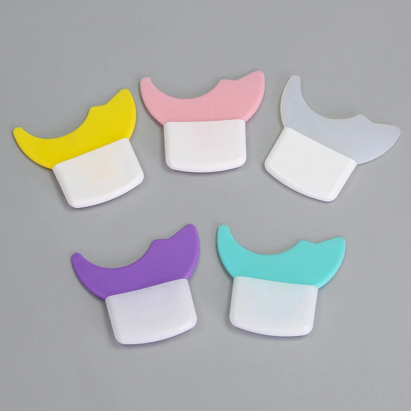 多機能アイライナーステンシル ウィングチップ アイライナー補助描画 リップスティック装着補助 再利用可能なメイクアップツール 補助アーティファクト