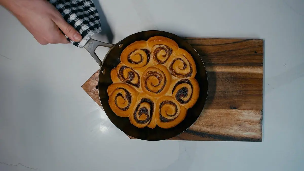 Frigideira de aço carbono de 12 polegadas, pronta por indução