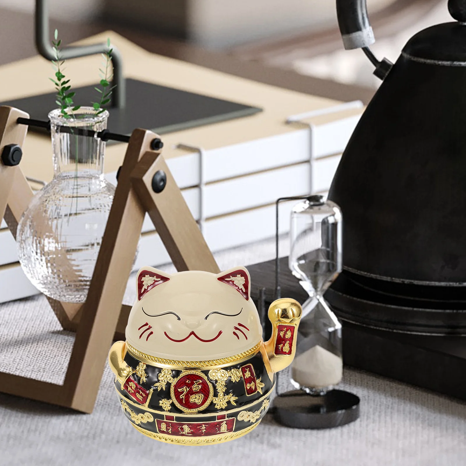

Creative Cat Shaped Ashtray Alloy Desktop Cigarette Holder For Home Office Decor Vintage Cartoon Design Metal Ash Tray Household