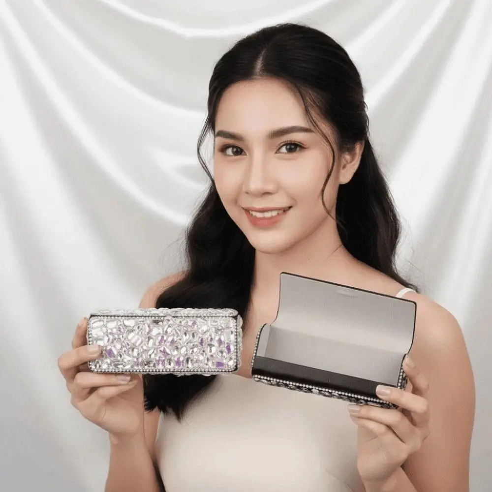 

Портативный футляр для очков с инкрустацией стразами, блестящий кожаный футляр для хранения очков, большой вместимости, на магните