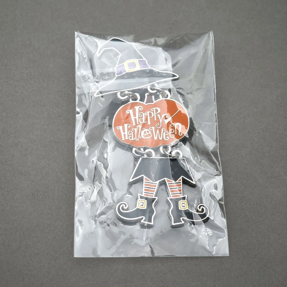 Happy Halloween Metall-Emaille-Anstecknadel mit hängendem Hexenhut, Brosche mit Kettenverbindung, Kürbis-Abzeichen, bewegliche Beine, Reversnadeln, Festivalgeschenk – Detail 12