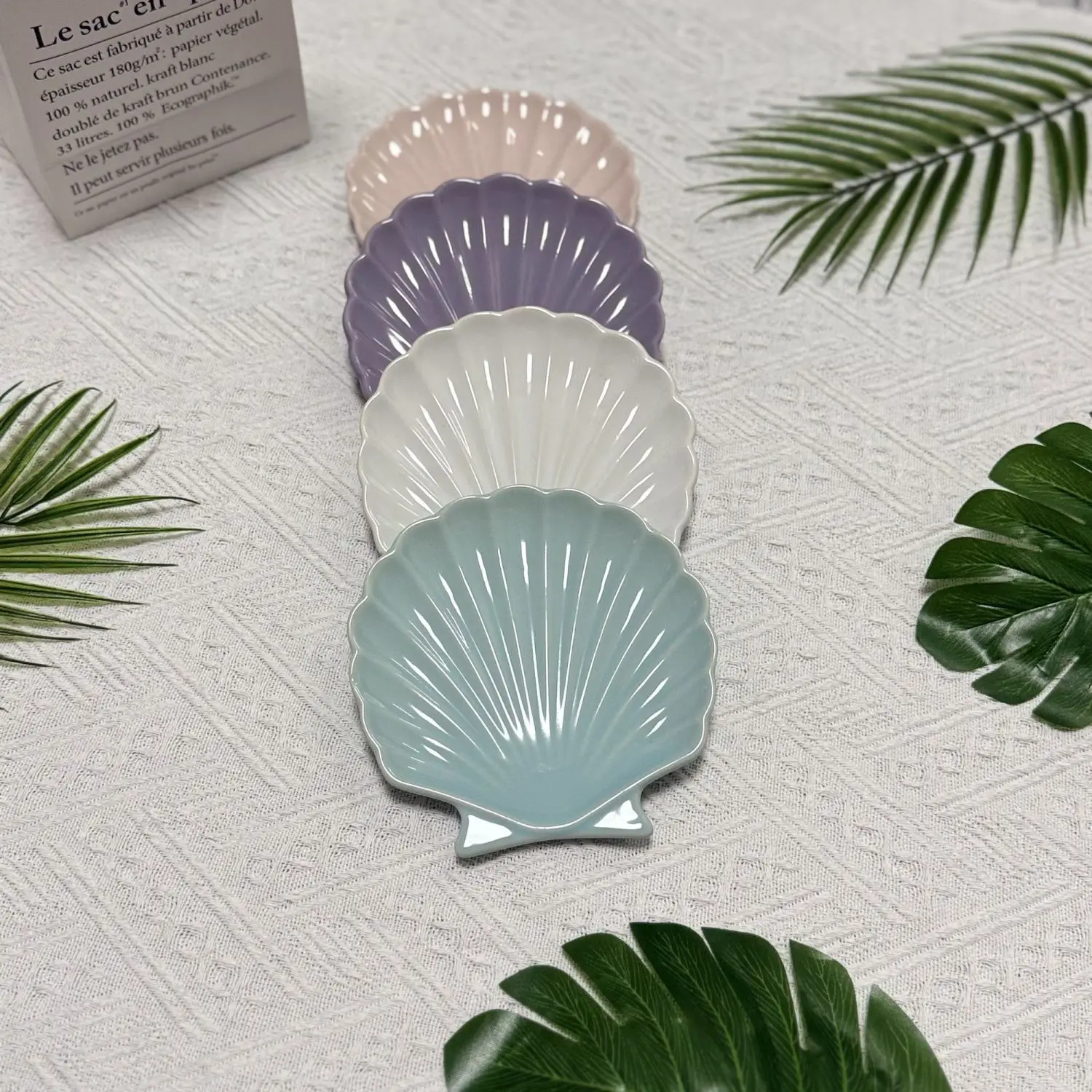 15Cm New Ceramic Shell Plate Breakfast Inventory Heart Cake Plate High Value Exquisite Lace Plate