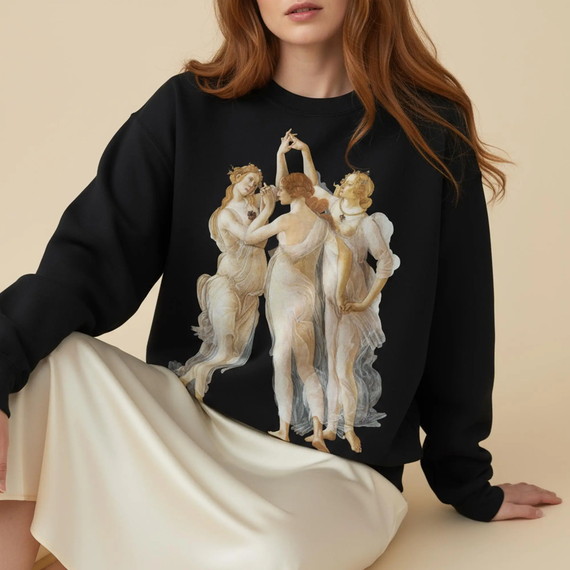 Unisex-Sweatshirt „Sandro Botticelli – Die drei Grazien“, Sweatshirt mit Rundhalsausschnitt, Motiv aus der Kunstgeschichte. – Detail 6