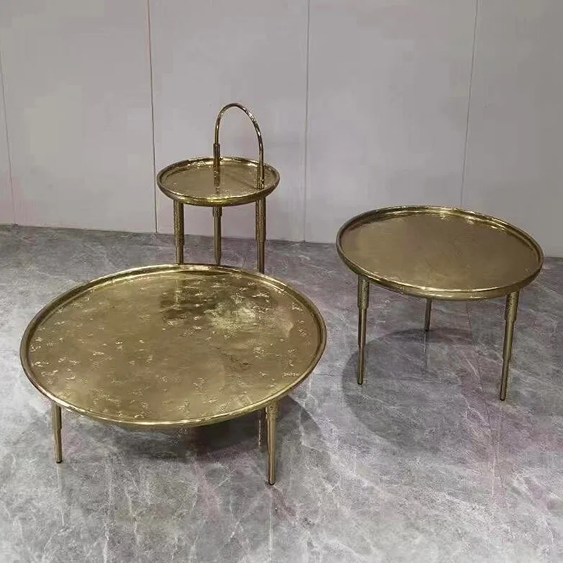 *Modern Luxurious Round Coffee Table with a Simple Design Made of Pure Copper Material Suitable for Use in the Living Room