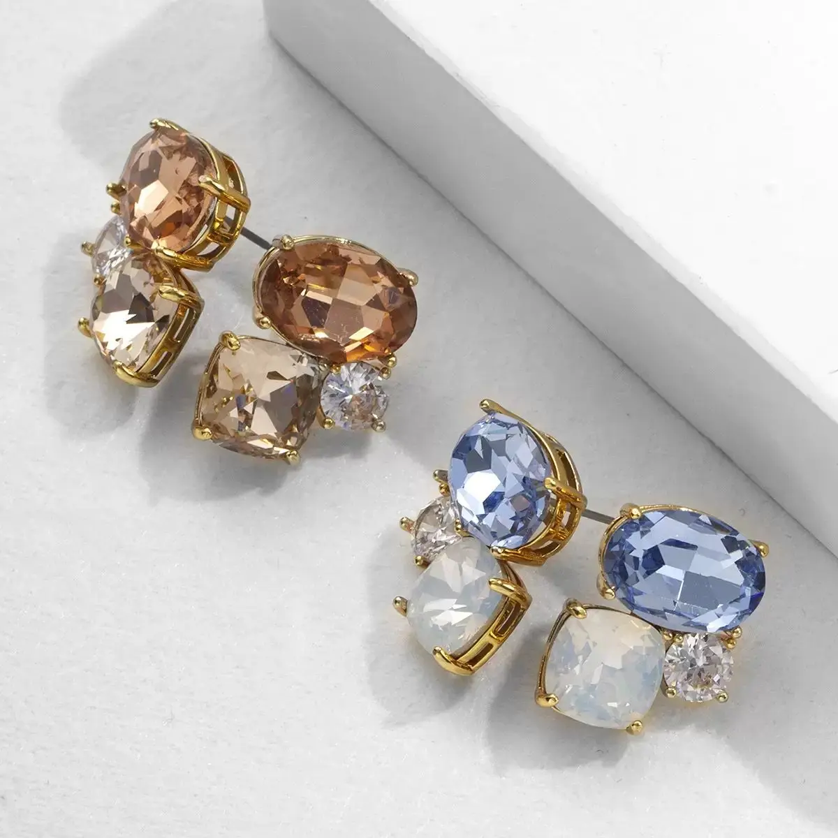 Stunning Women's Earring with Colorful Rhinestones Pierced Electroplated Earring Hotsale Shiny Jewelry Hoops For Wedding Party