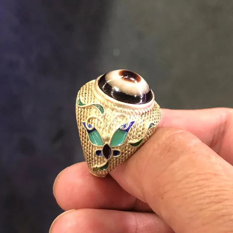 

Cloisonné inlaid with silk-patterned Tianyan , single-line pharmacist's , round-eye agate, -style Tibetan silver