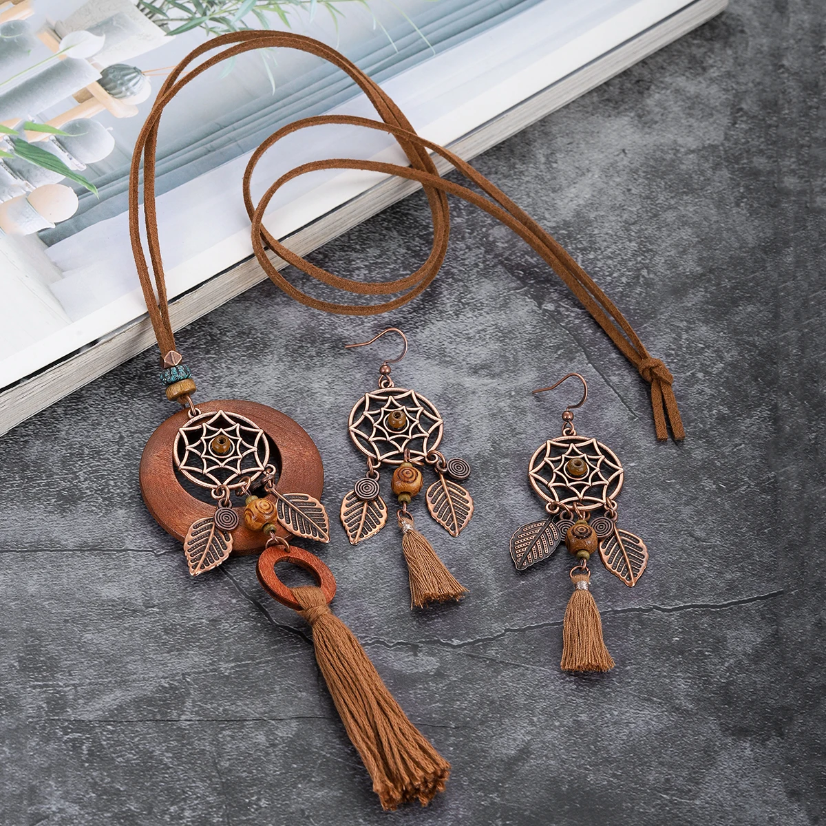 Antique Gold Dream Catcher Feather Earring Set for Women Boho Leaves Pendant Long Chain Tassel Wooden Necklaces Fashion Jewelry