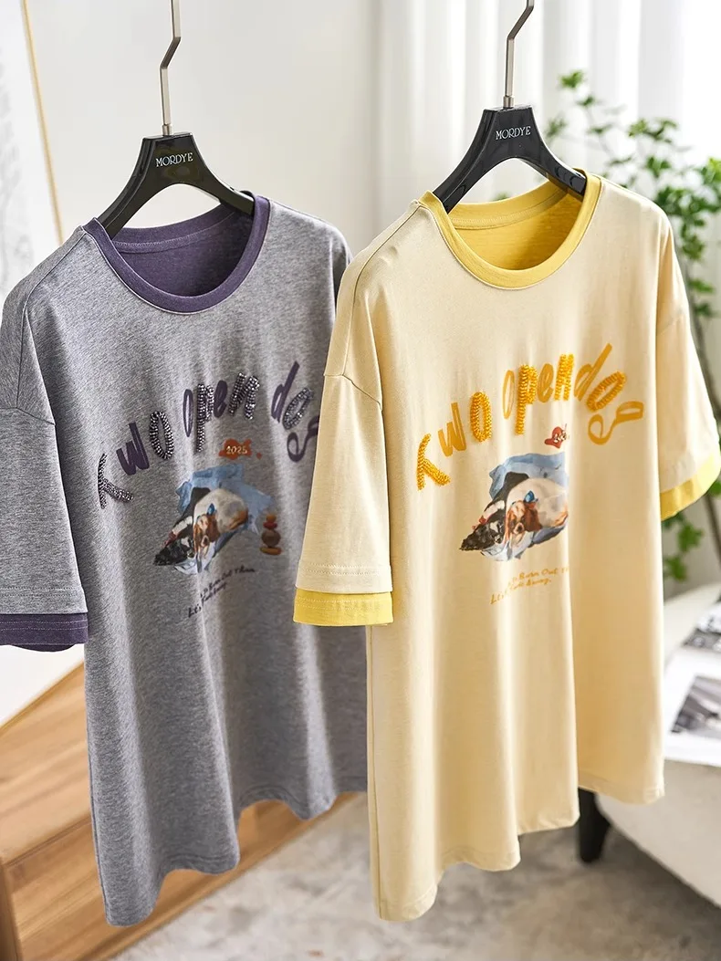 

Летняя хлопковая футболка с коротким рукавом и принтом собаки, украшенная стразами, в стиле колор-блок, свободного кроя, для прогулок с красивыми женщинами.