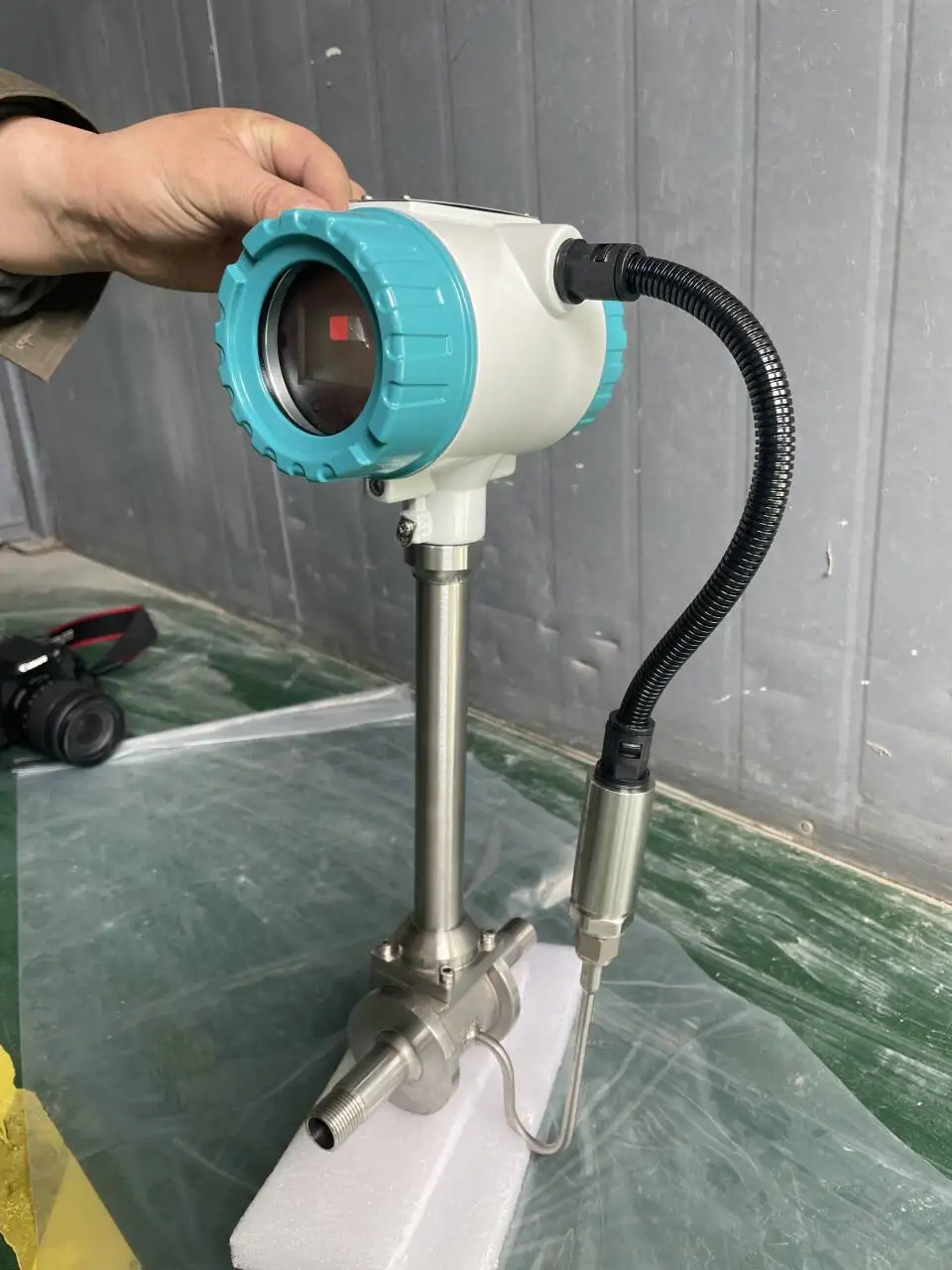 Thread Type Vortex Flow Meter Stainless Steel Digital For Steam Hot Water Oil