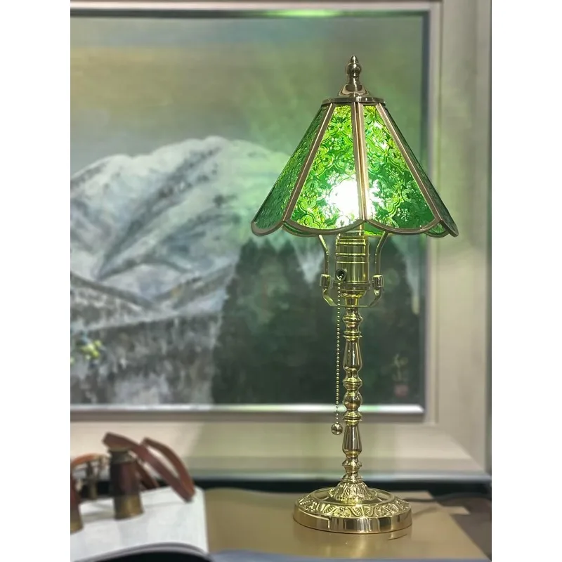 French Style Light Luxury Desk Lamp: Vintage Gilded Cui Ying Old Shanghai Brass Glass Lamp