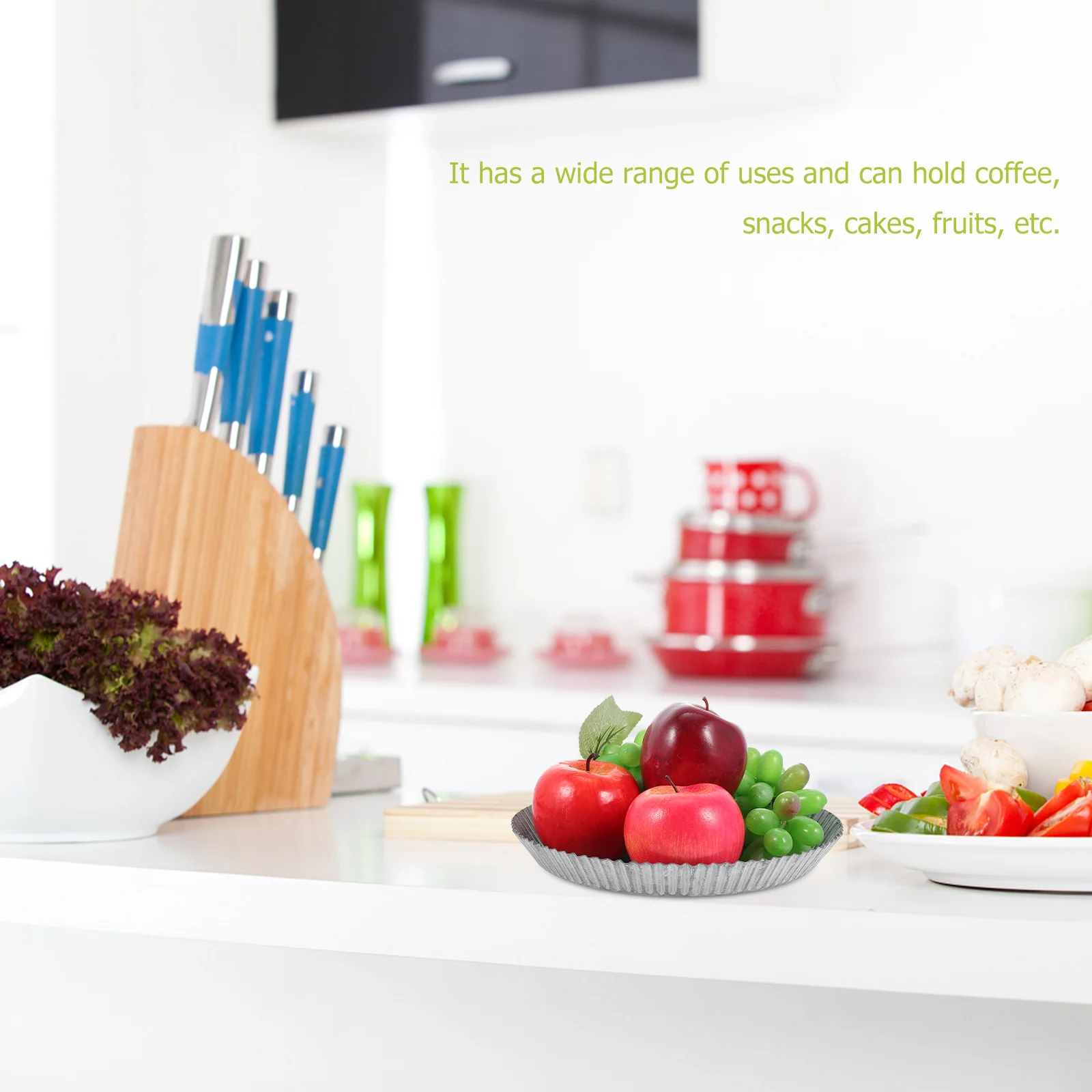 

Iron Storage Tray Portable Vintage Serving Plate Decorative Food Tray for Desktop Snacks Fruits Bread Cake Serving Plate