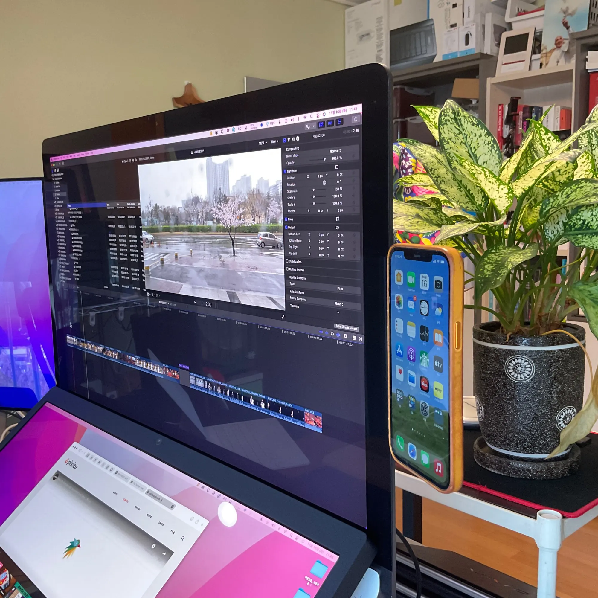 Magnetic Phone Holder For iPhone 13 14 Series Collapsible Metal Aluminum Alloy Paste Type Phone Stand For Tablet iMac Notebook