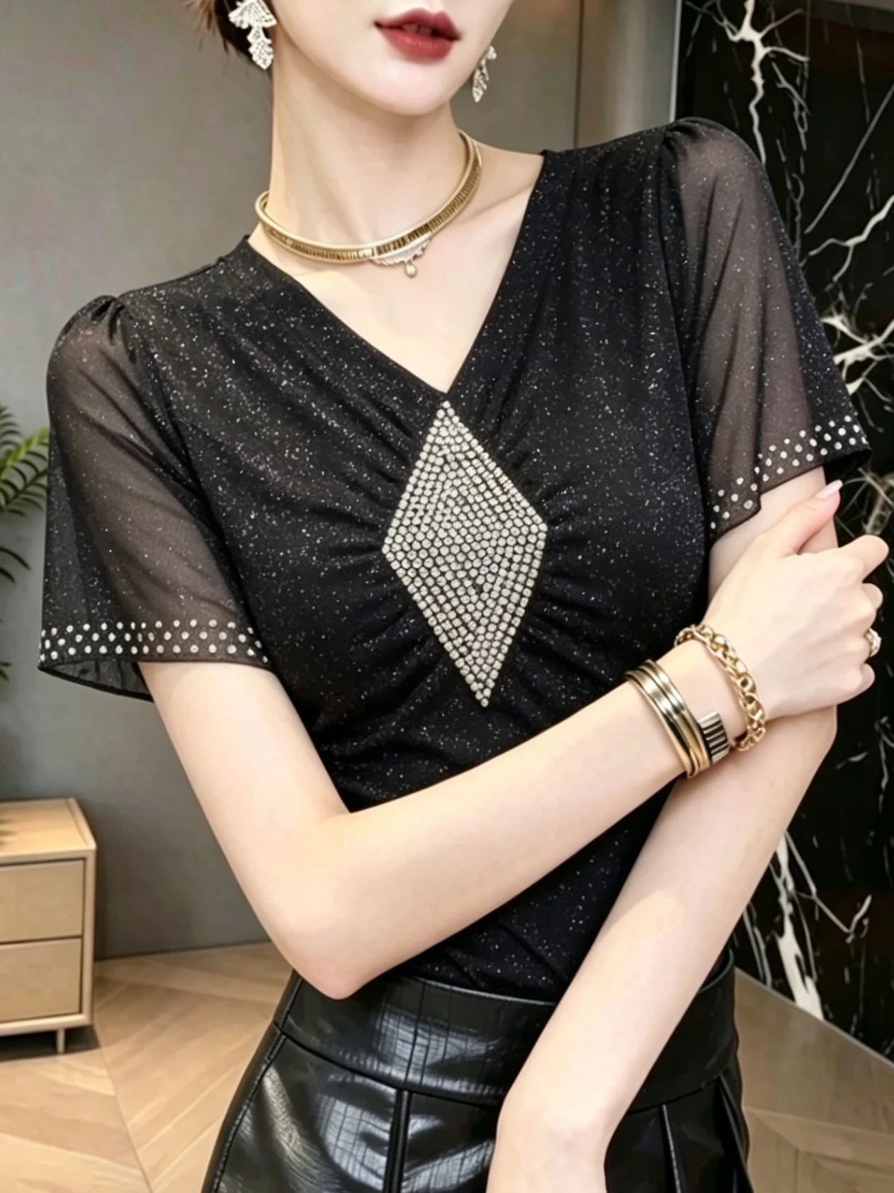 Summer Women's V-Neck Glitter T-Shirt Short Sleeve Mesh Splice Bell Sleeve Slimming Top Trendy Commute Style Korean Version