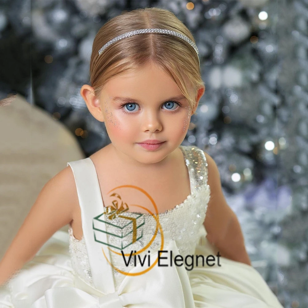 Cute Cream שמלת כלה לילדות for Christmas 2023 New Simple Scoop Spaghetti Strap Tiered Flower Girl Dresses Sleeveless فساتين بنات