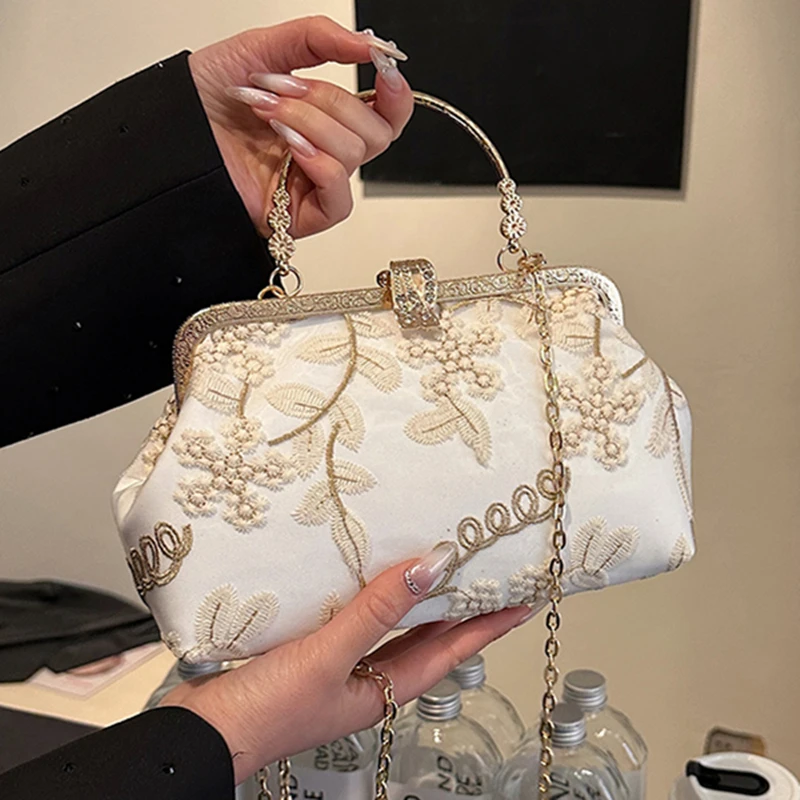 Vintage Chinese Style Evening Bags Handmade Embroidery Flower With Handle Handbags For Women Fashion Chain Shoulder Bags Clutch