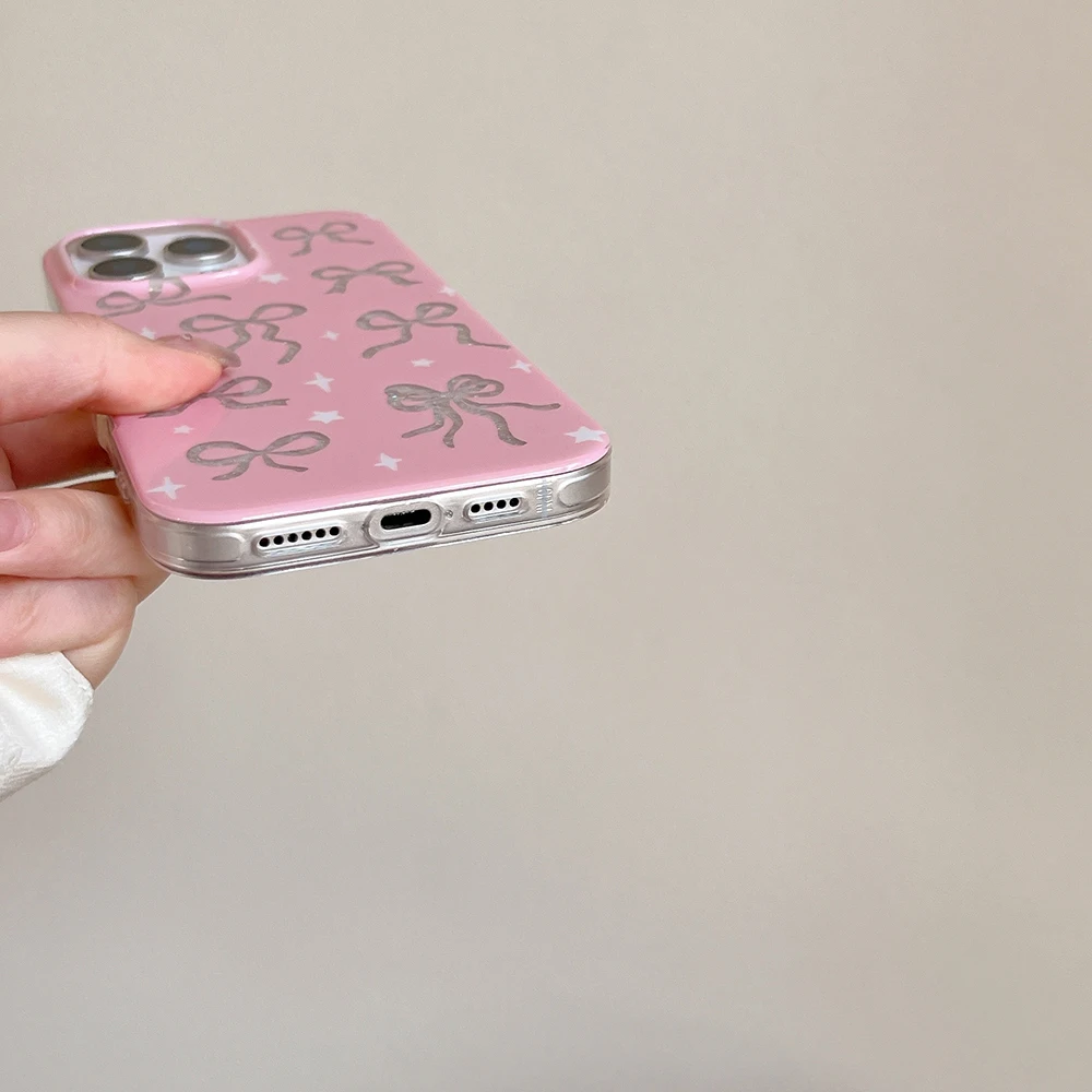 Casing HP Pink Pelindung Anti Benturan dengan Hiasan Pita Berongga dan Glitter untuk iPhone 13 15 14 16 17 Pro Max, Cover Cantik Berkilau