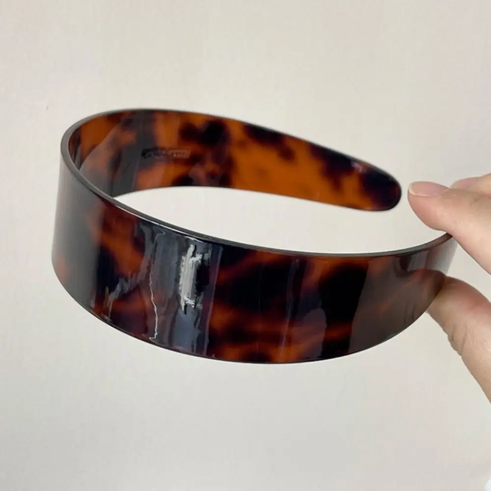 트렌디 한 아세트산 표범 머리띠 프랑스 커피 레트로 헤어 밴드 머리 장식 모자를 쓰고 있죠 한국 스타일 헤어 후프 사진