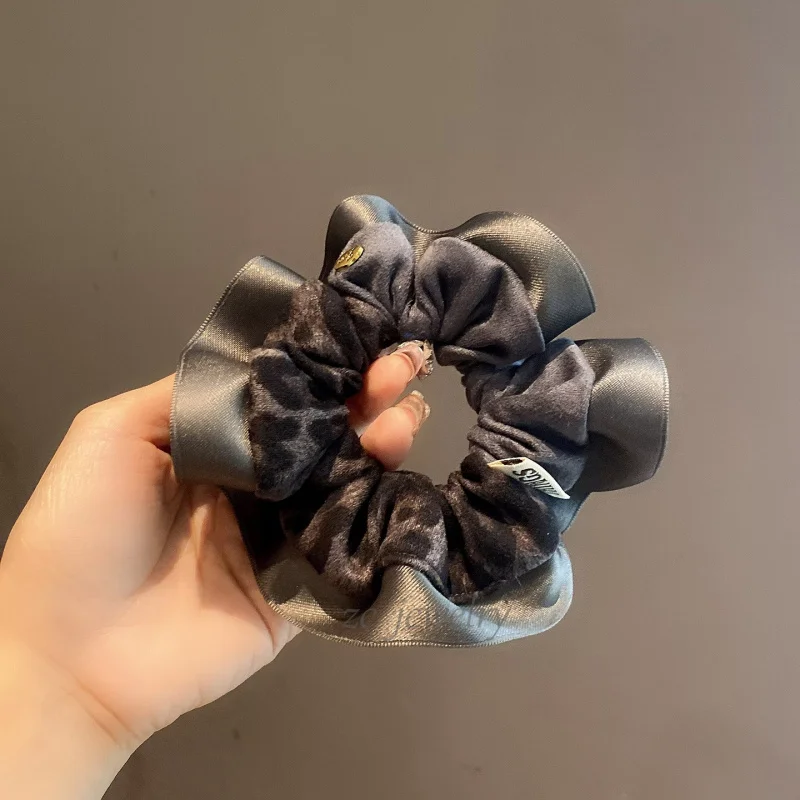 

Korean Dongdaemun Fashion Leopard Print Patchwork Elegant Scrunchie for Women Fashionable Exquisite Small Back of Head Hair Tie