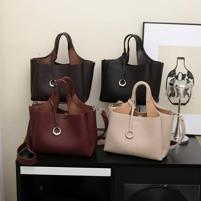 Fashionable Luxury High End Leather Ladies Shoulder Bag Classic Designer Paris Popular Classic Elegant Diaper Bag