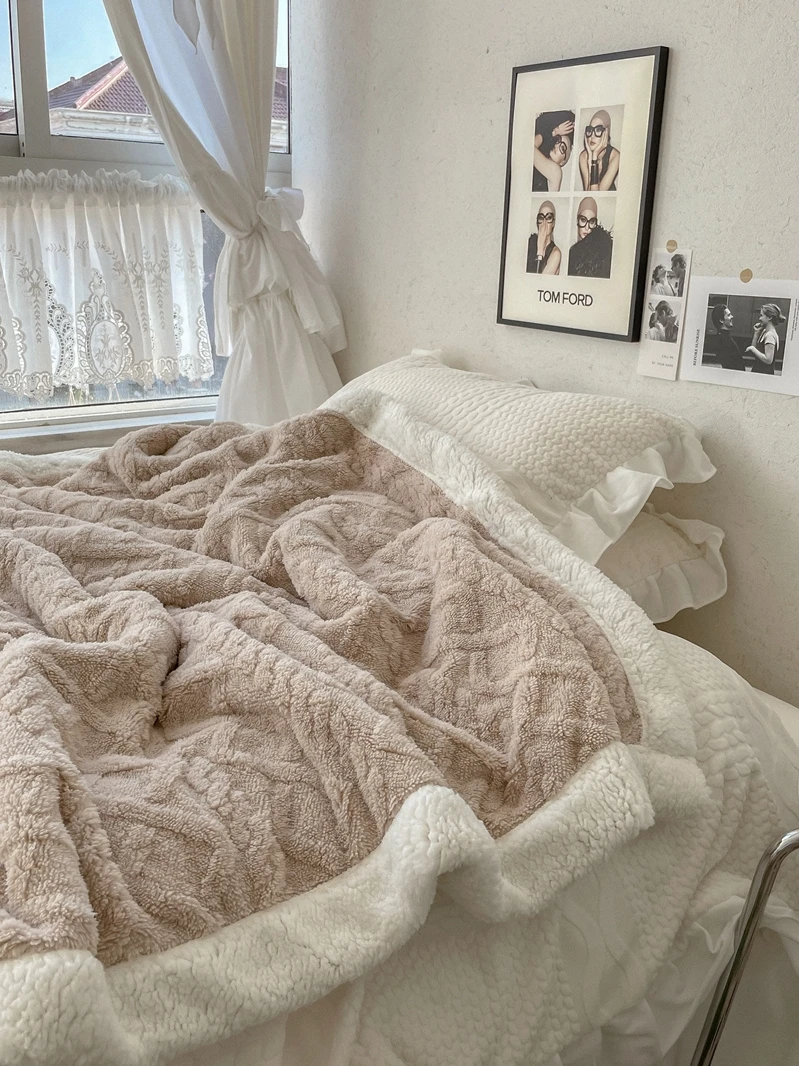 

Blanket Vintage Lambswool Warm Blanket Sofa Blanket Lunch Break Office Coral Fleece Air Conditioning Blanket