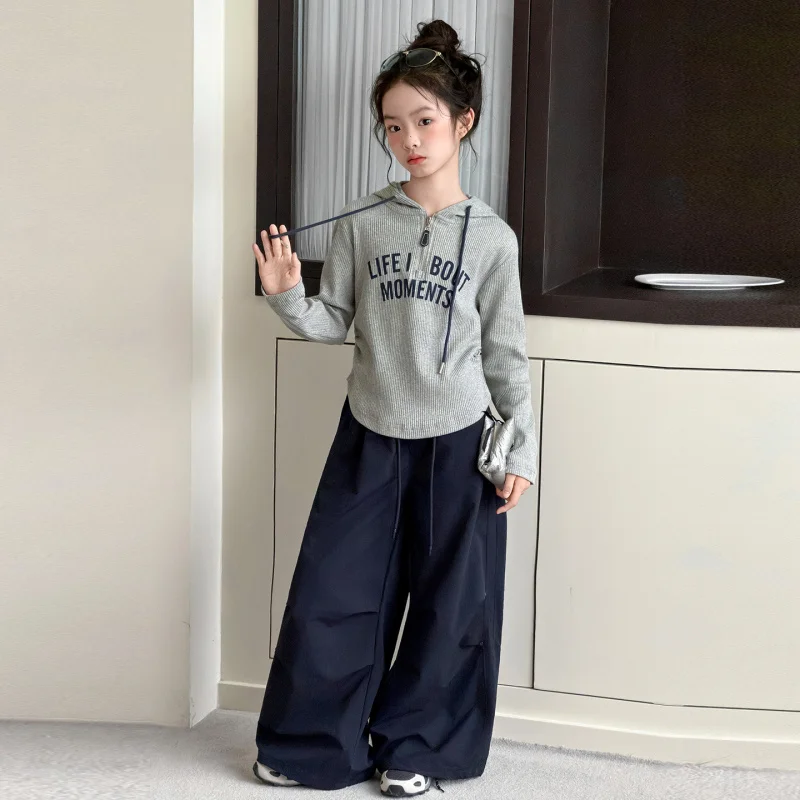 

Girls' casual outfit2026Early spring new stylish two-piece set for older children: hooded sweatshirt and wide-leg pants sportswe