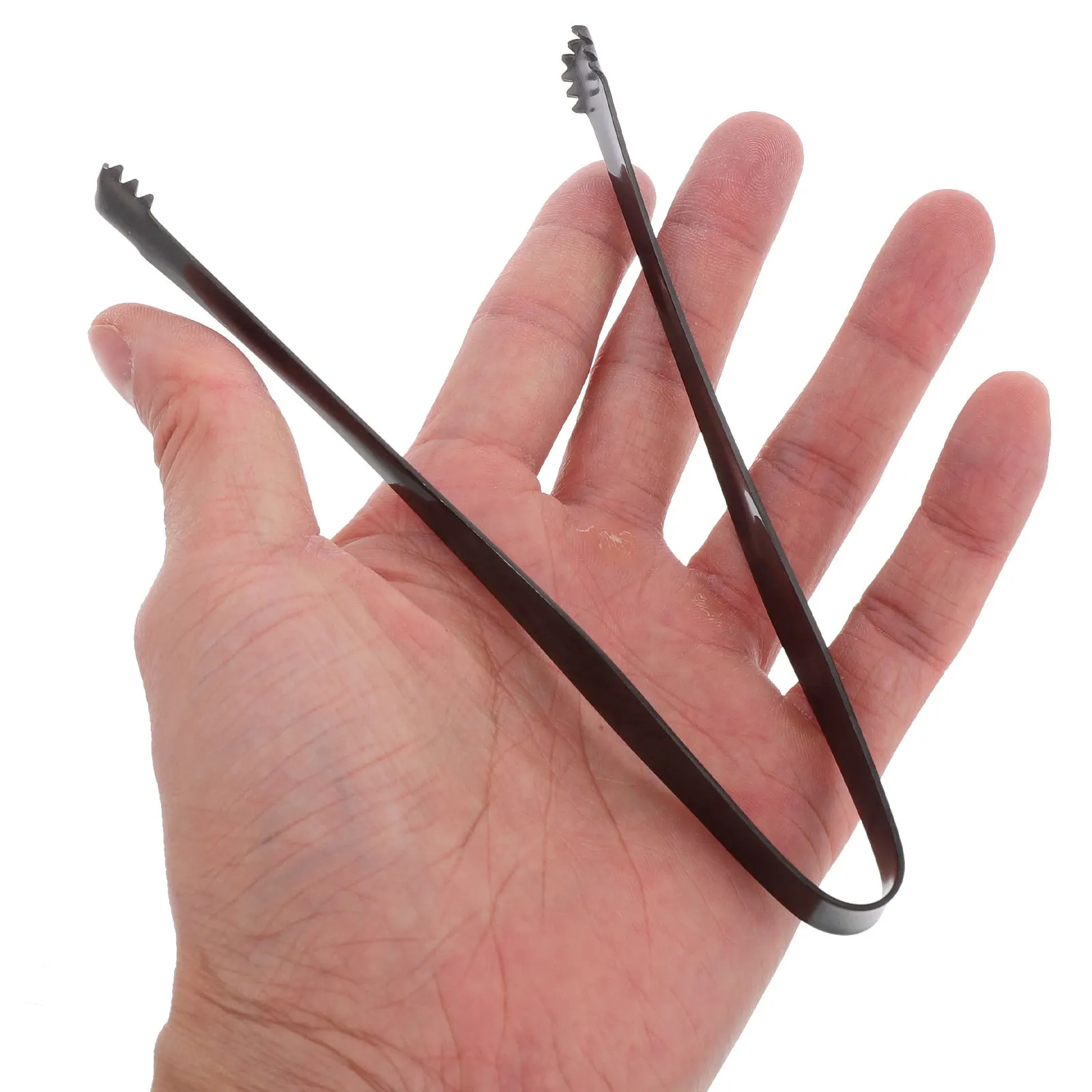 

2Pcs Essential Egg Cleaner Tool Kit for Chefs Bakers Kitchen Gadget Black Picker Eggshell Remover