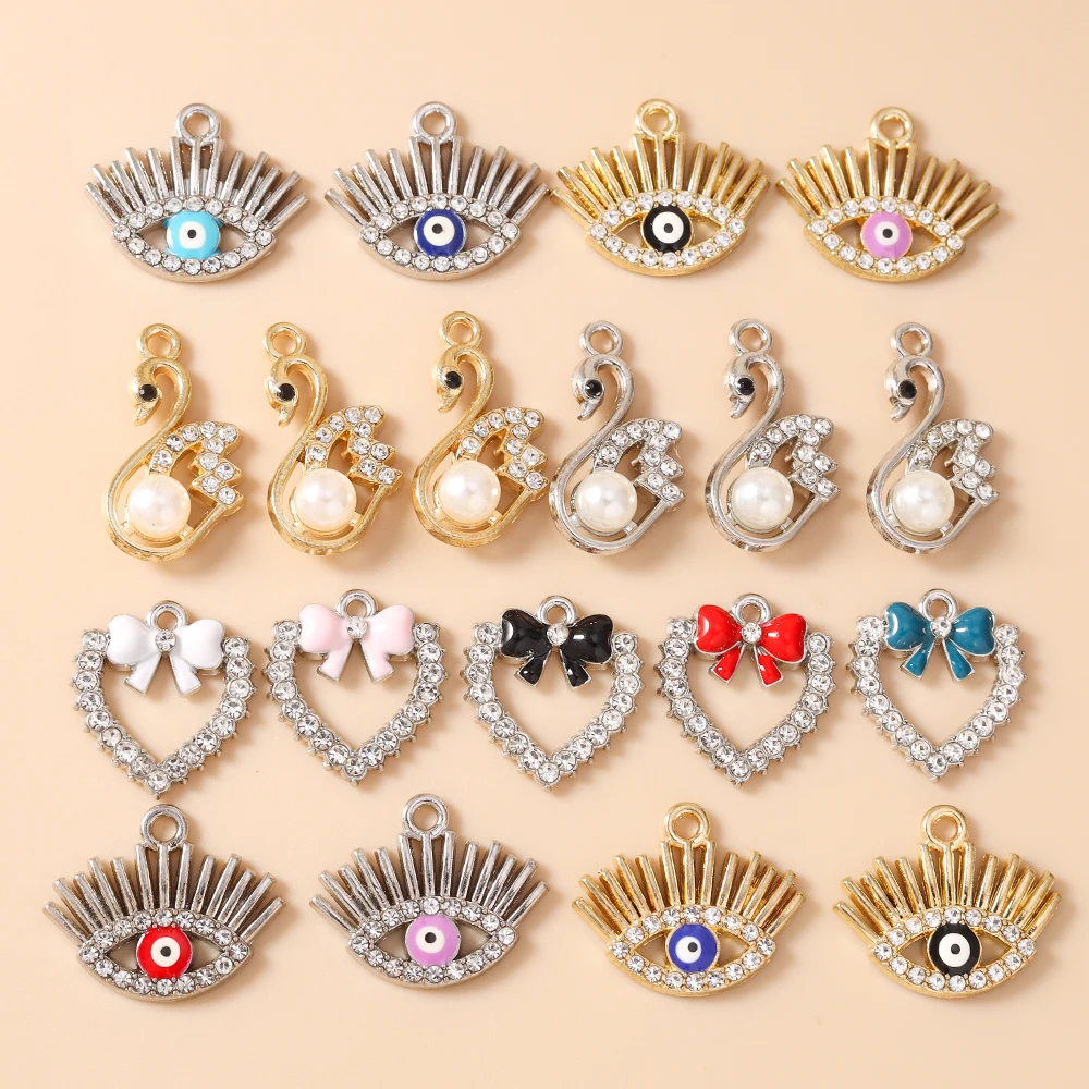 10 Stück niedliche, gemischte Anhänger mit Kristall- und Metallmotiven in Form von bösen Augen und Herzen, zum Basteln von Schmuck, Ohrringen, Halsketten und für DIY-Bastelarbeiten. – Detail 1