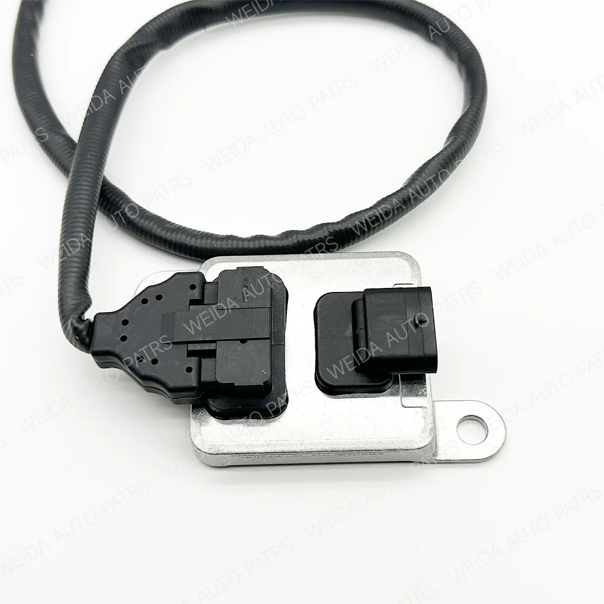 

A0009055006 Оригинальный новый датчик оксида азота (NOx) для 12В Mercedes-Benz E350 E400 CGI 4Matic 2012 2013 2014 2015-16