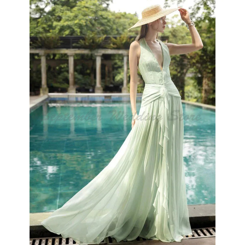 

Classic Evening Dresses Women V Neck Chapel Train Formal Occasion Sleeveless Banquet Party Prom Celebrity Female Gowns Simple