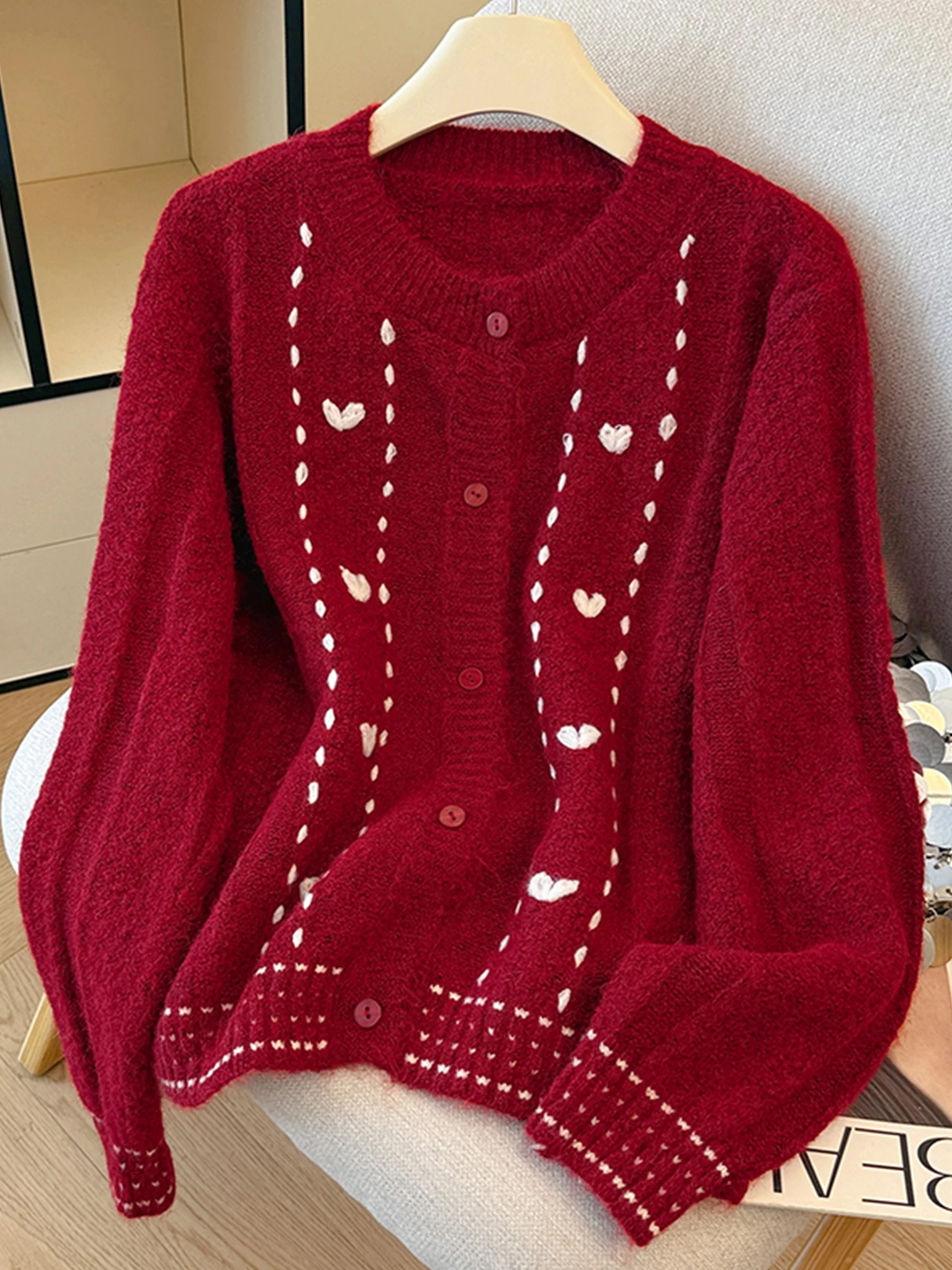 

Emily Clud Recommended Red Heart Embroidery Knitted Cardigan Women's Outerwear Soft Long Sve round Ne Coat for New Year