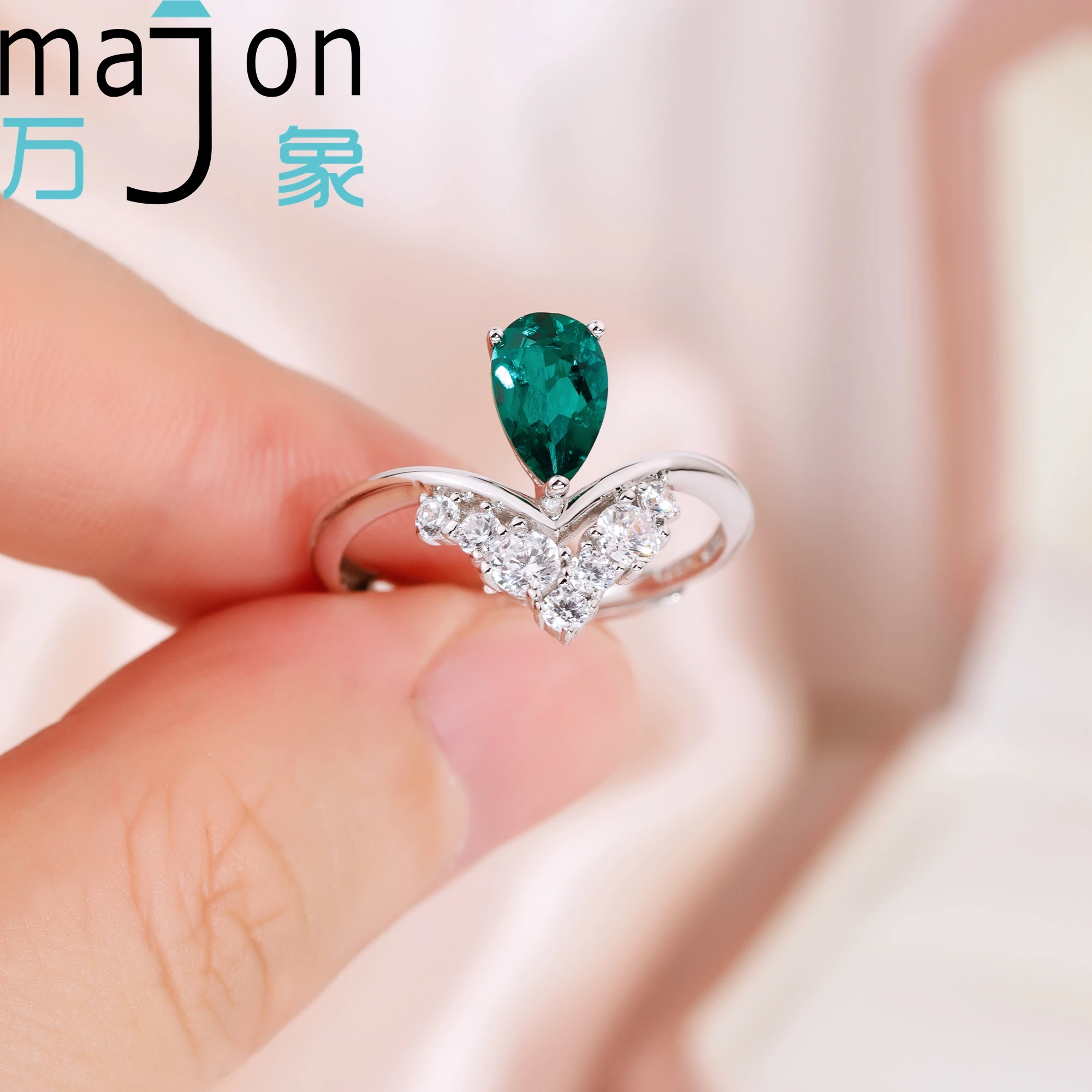 Romantic Pear Shape Lab Diamond Zambian Emerald Adjustable Ring for Women S925 Silver 18K Plated Gold 0.7ct Daily Wear Jewelry