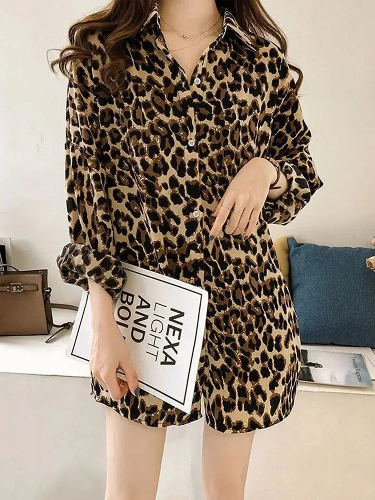 New Retro Leopard Women Long Shirt Streetwear Oversize Loose Long Sleeve Y2K Tops Korean Fashion Female Spring Casual Blouse