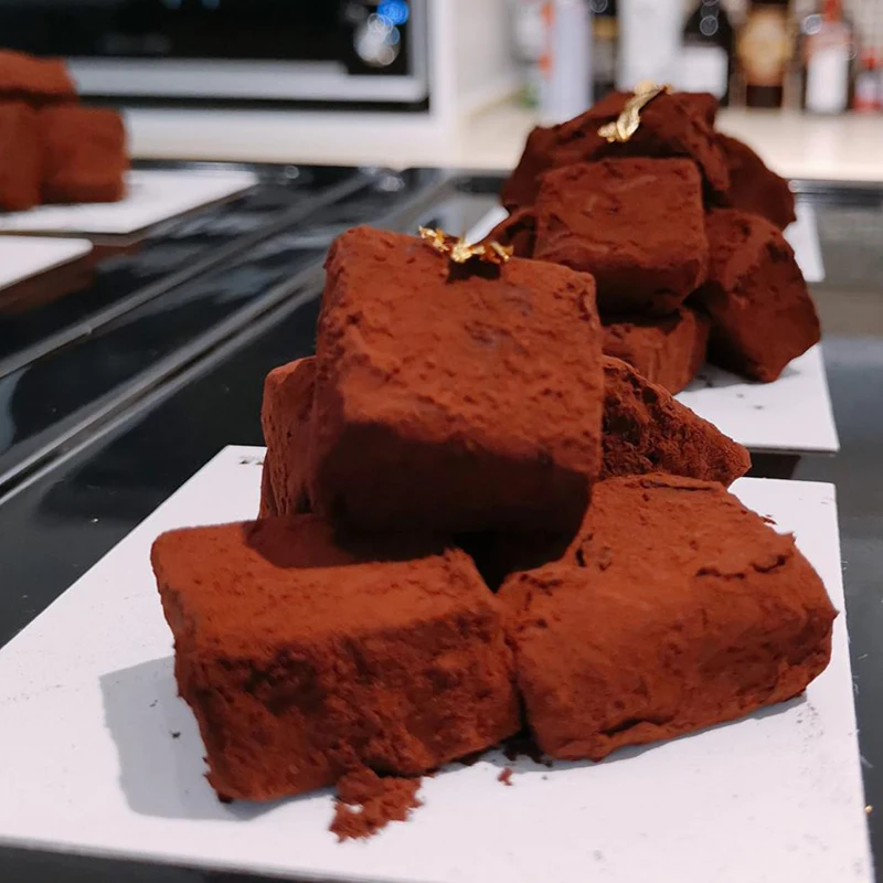 Double-arm manual chocolate block cutter, adjustable block cutter, mousse cake cutter