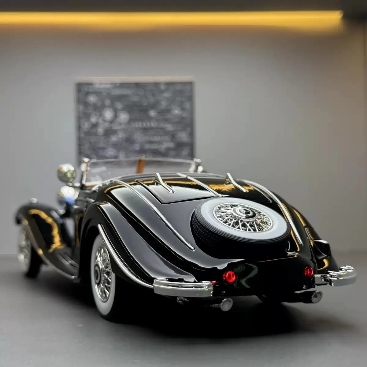 1:18 500K تحويل سبيكة سيارة كلاسيكية نموذج دييكاست المعادن الرجعية نموذج سيارة محاكاة الصوت والضوء ألعاب أطفال هدية #3