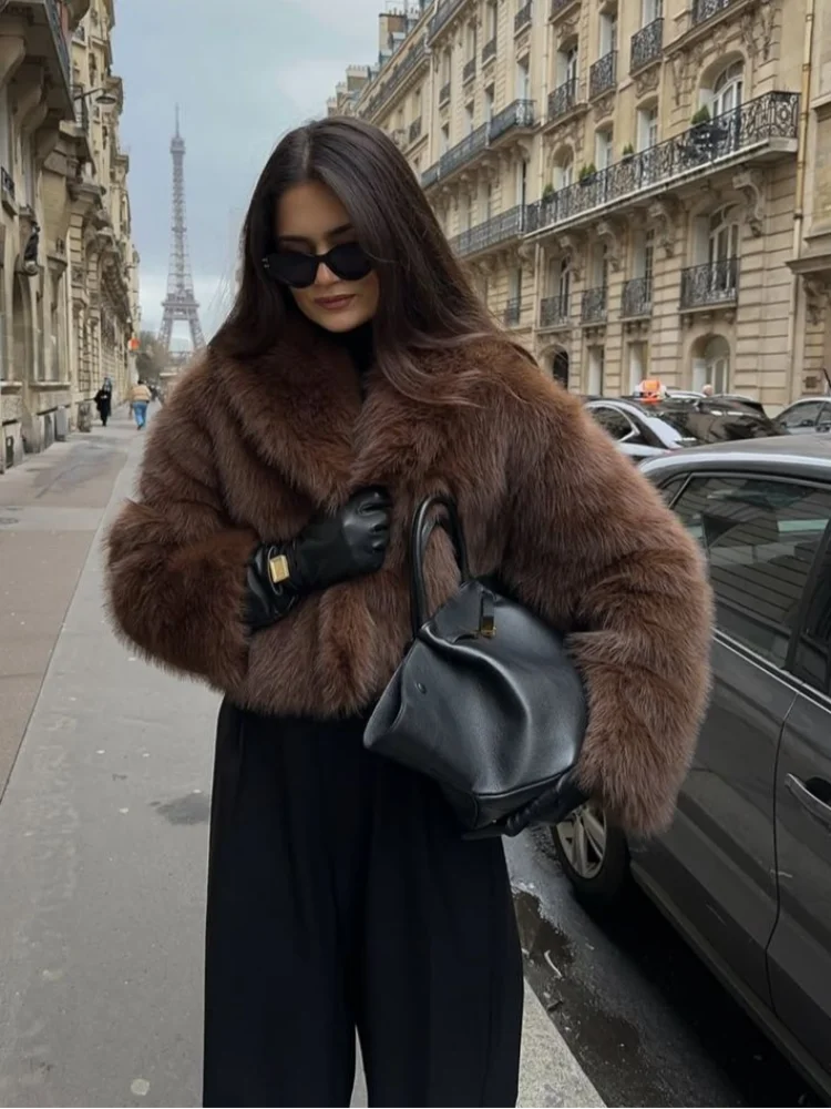 Pluizige reverskraag oversized vrouw nepbontjas mode effen volledige mouwen losse korte jas 2025, nieuwe winter hoge streetwear