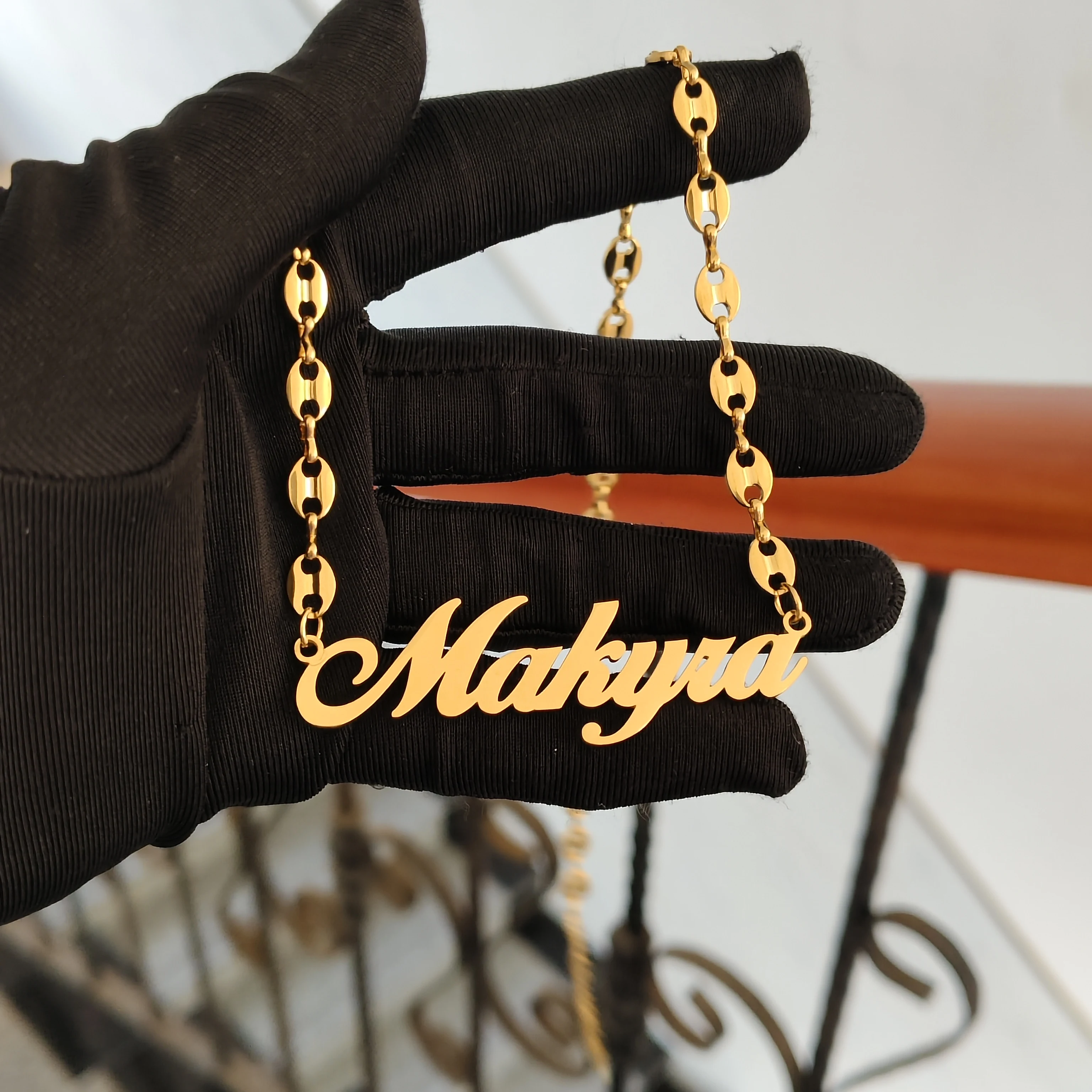 

DHQH Wholesale Customized Name 6cm Nameplate Gold Necklace Personalized Letter Pendant Necklace Birthday Gift Manufacturer Sales