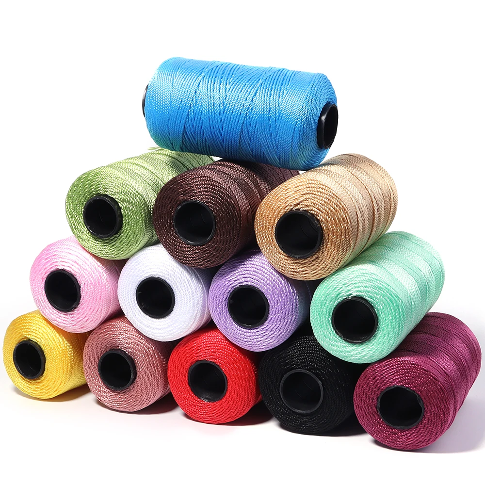 120 Yards 1,5mm 3-fädiges DIY Strickgarn Eis-Seide Farbiges Kunstgarn für Taschen Hüte Polypropylen-Seil zum Häkeln – Detail 6