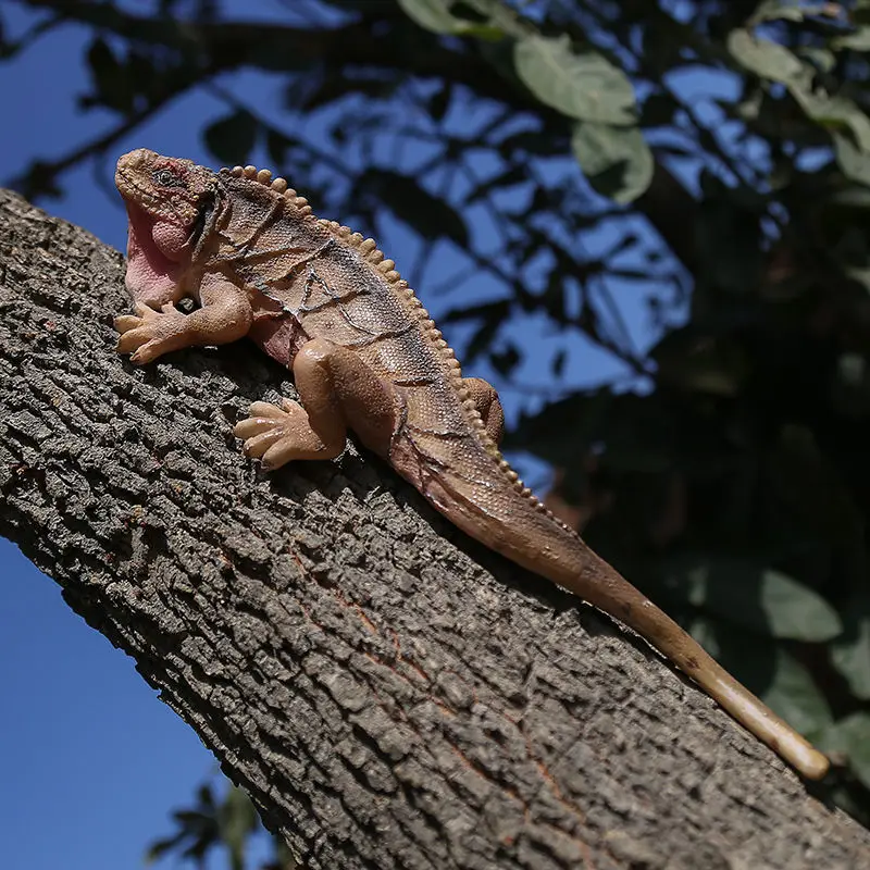 Simulated Lizard Sculpture Garden Resin Decoration Outdoor Courtyard Wood Tree Animal Ornaments Home room Wall Mural Crafts Art