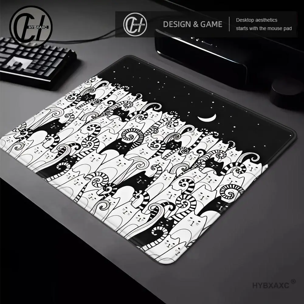 Retro Checkered Black White Cat Extended Mouse Pad, Grid Seamless Kitten Pattern Non‑Slip Rubber Keyboard Desk Mat for Gamer
