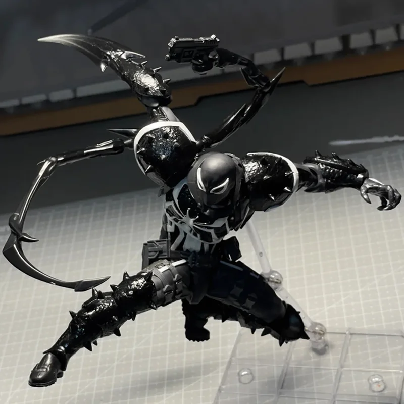 

В наличии Venom Agent Surprise Yamaguchi Joint Mobile Trendy Play Ручной автомобиль Настольный орнамент Праздничный подарок-сюрприз