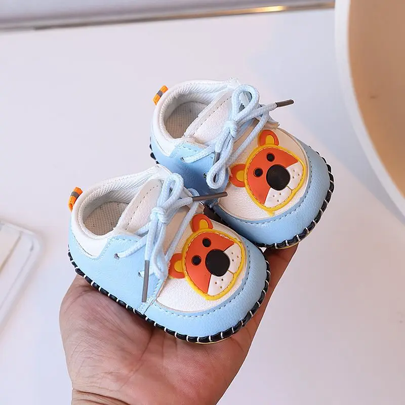 Newborn Baby Pre Walker Shoes 0-18 Months Unisex Soft Sole Adjustable Laces Anti Slip Non Slip Shoes