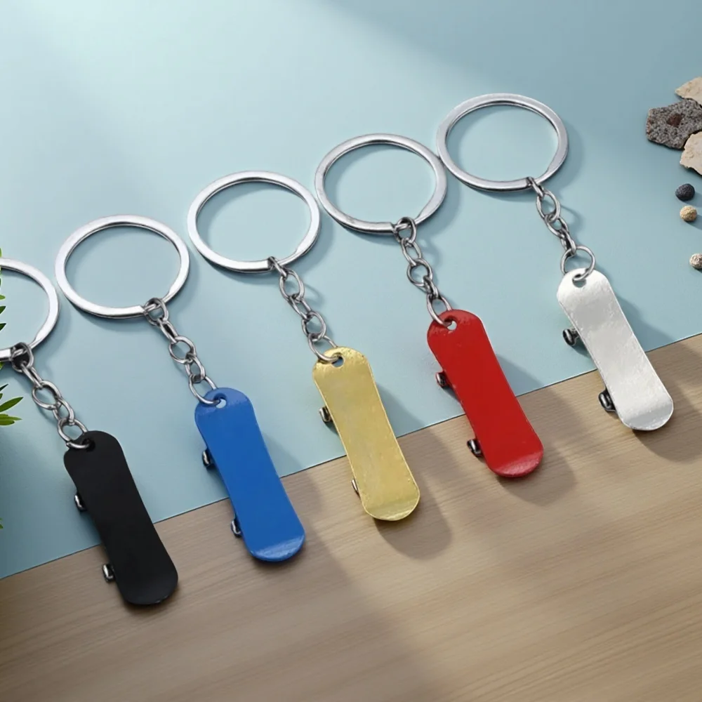 

Creative Skateboard Enthusiast Mini Metal Cute Keychain Skate Pendant Key Ring Accessories Personalized Keyring Lover Small Gift
