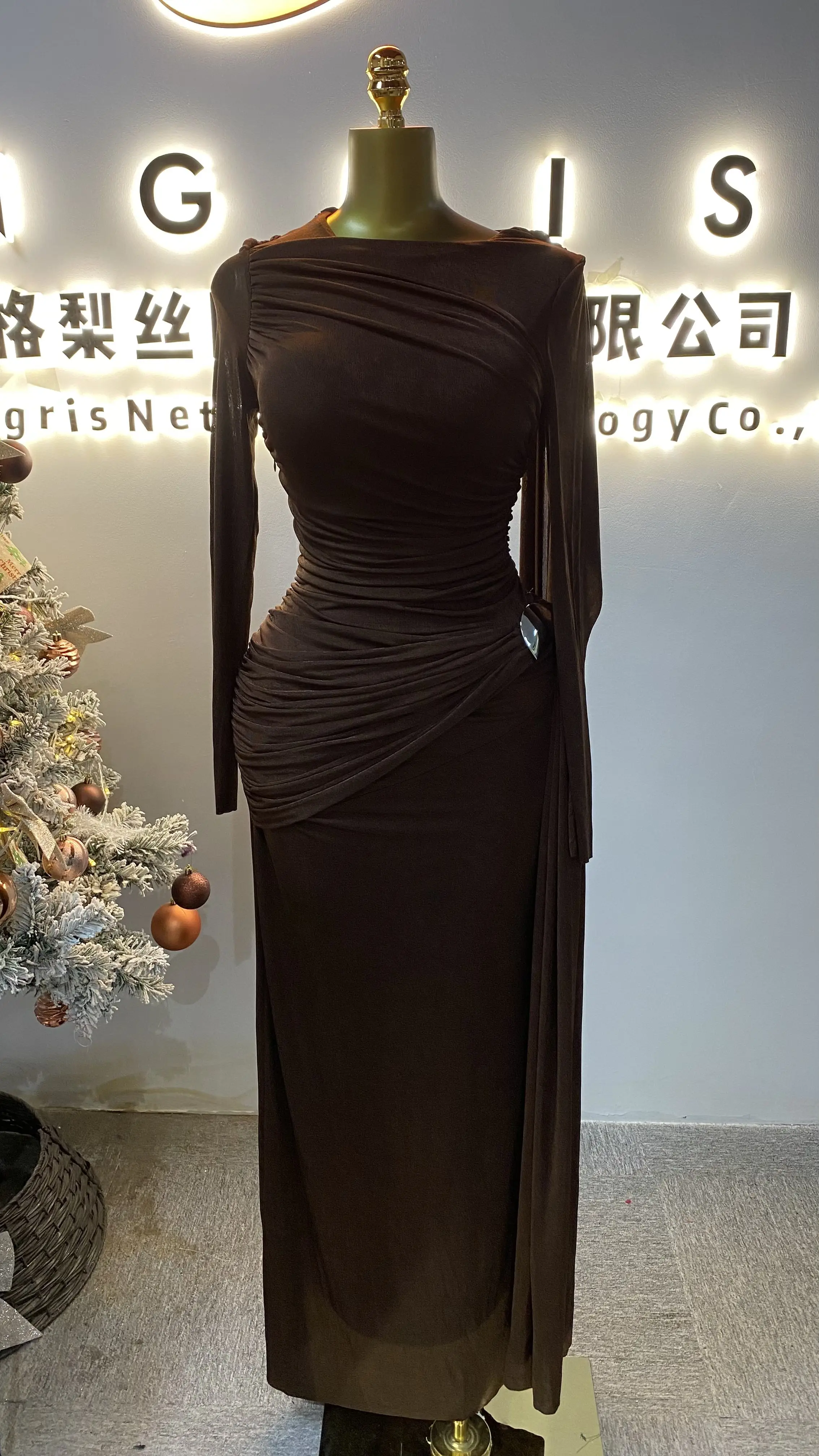 

Autumn New Women's Dress - Solid Color Pleated Waist-cinching Asymmetrical Draped Elegant and Chic Long Evening Gown-GZXX112