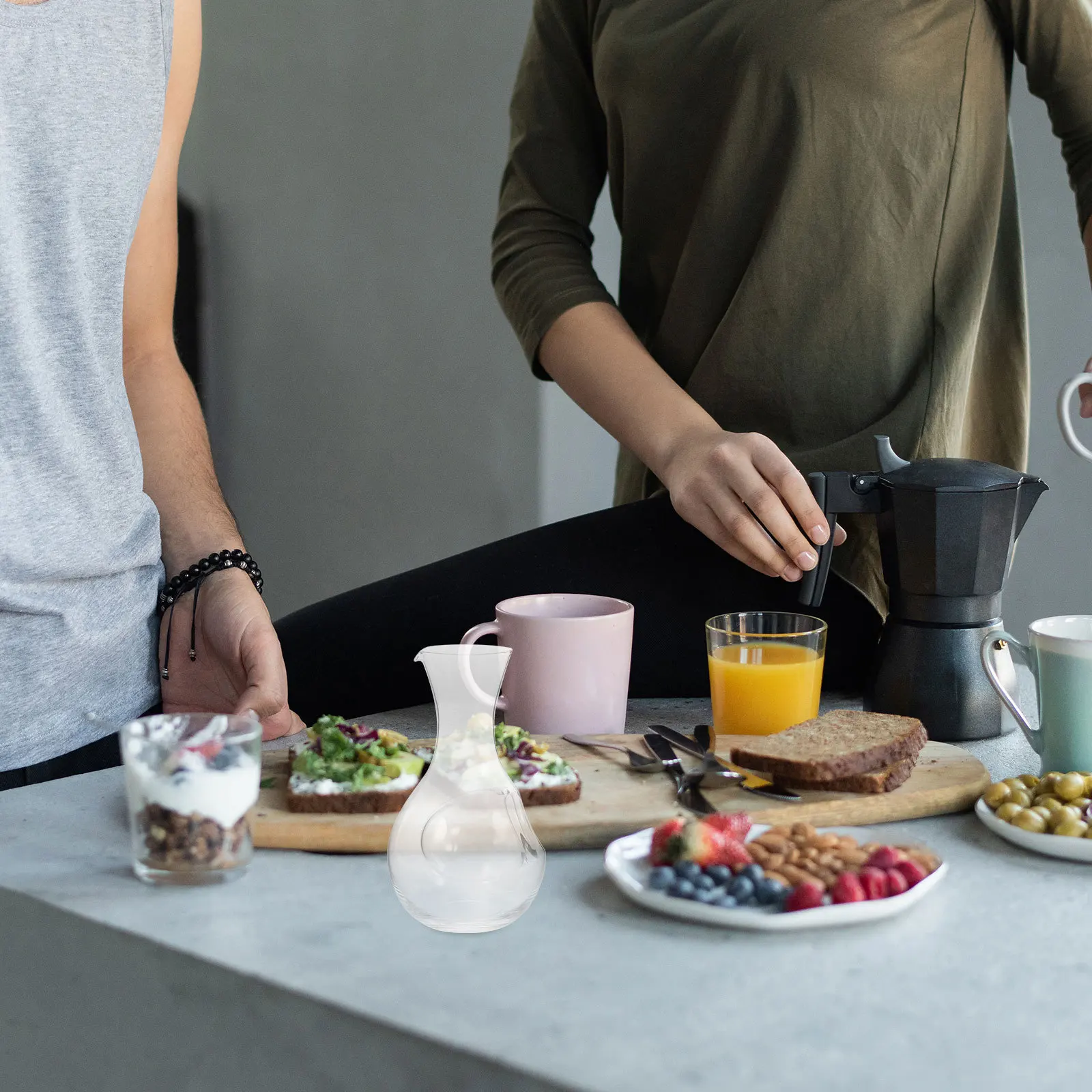 

400Ml Ice Wine Chiller Decanter Glass Thumb Design For Comfortable Grip Rapid Cooling Sake Bottle For Parties Weddings