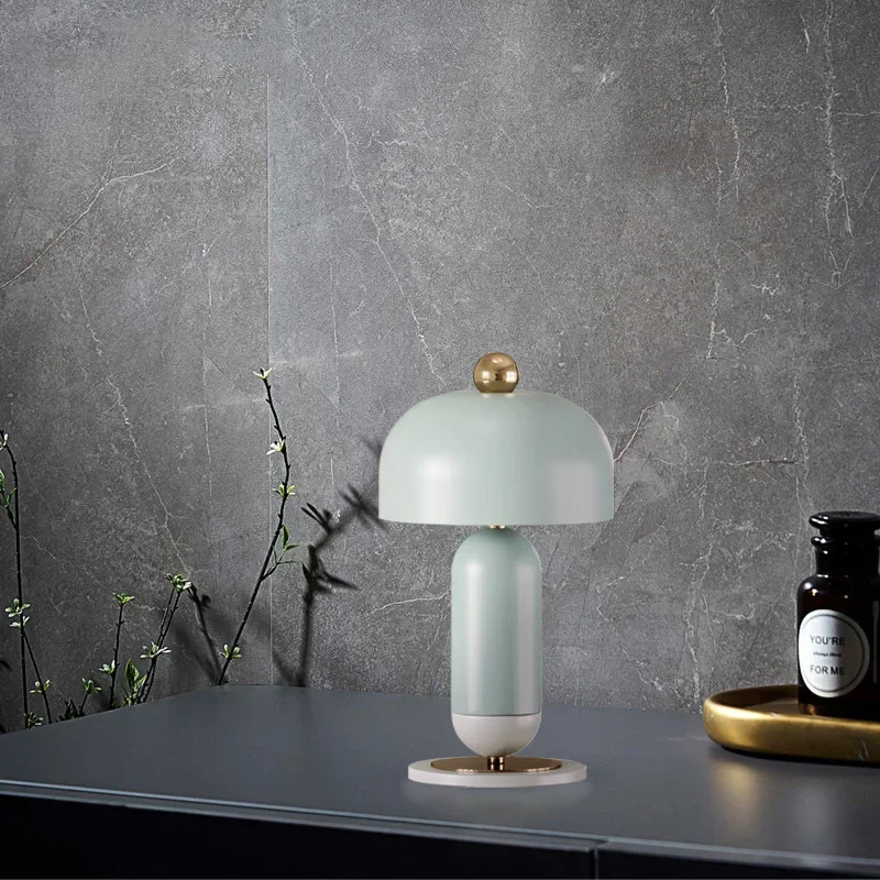 Lampada da comodino per camera da letto, ragazza dalla personalità nordica, decorazione creativa