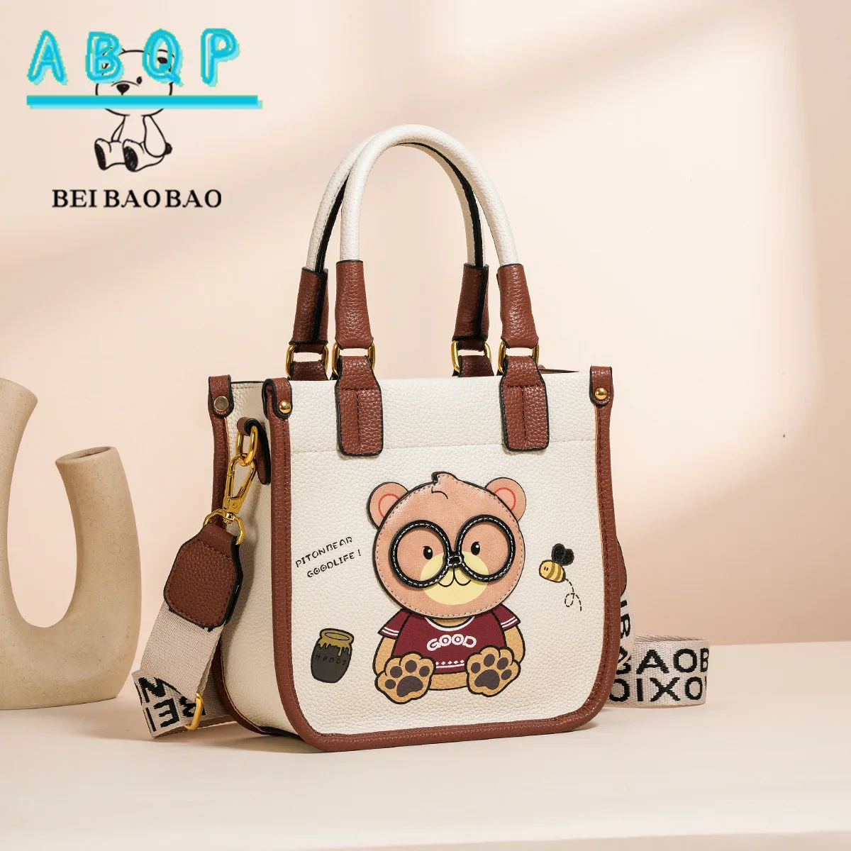 

Casual Chic Shoulder Handbag Women Bear Print Casual Versatile Spacious Crossbody with Detachable Strap Cute Handbag for Women