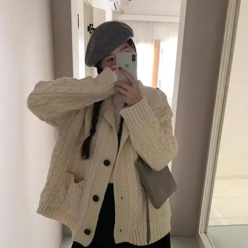 เสื้อคาร์ดิแกนถักไหมพรมสำหรับผู้หญิง สไตล์ลำลอง ใส่ได้ทั้งฤดูใบไม้ร่วงและฤดูหนาว ผ้าถักเนื้อหนา ทรงหลวม คอตั้ง สีพื้น