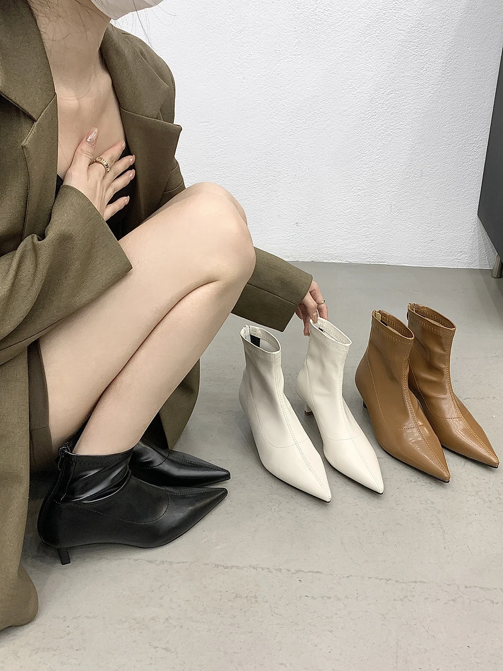 Pointed Toe Women Ankle Boots Black Brown Beige Back Zipper Thin Mid Heels Sock Botas Stretch Boots Woman Fashion Size 35-39